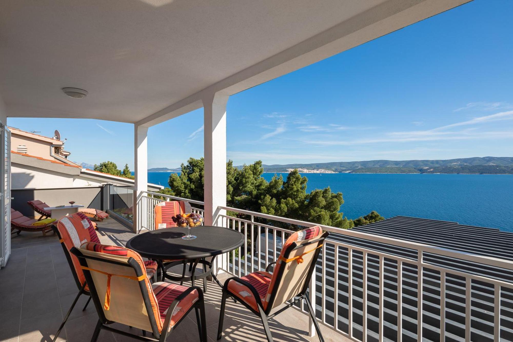 Luxury Seafront Villa With Heated Pool, Jacuzzi, Sea View, 150 M From Beach Stanici Exterior photo
