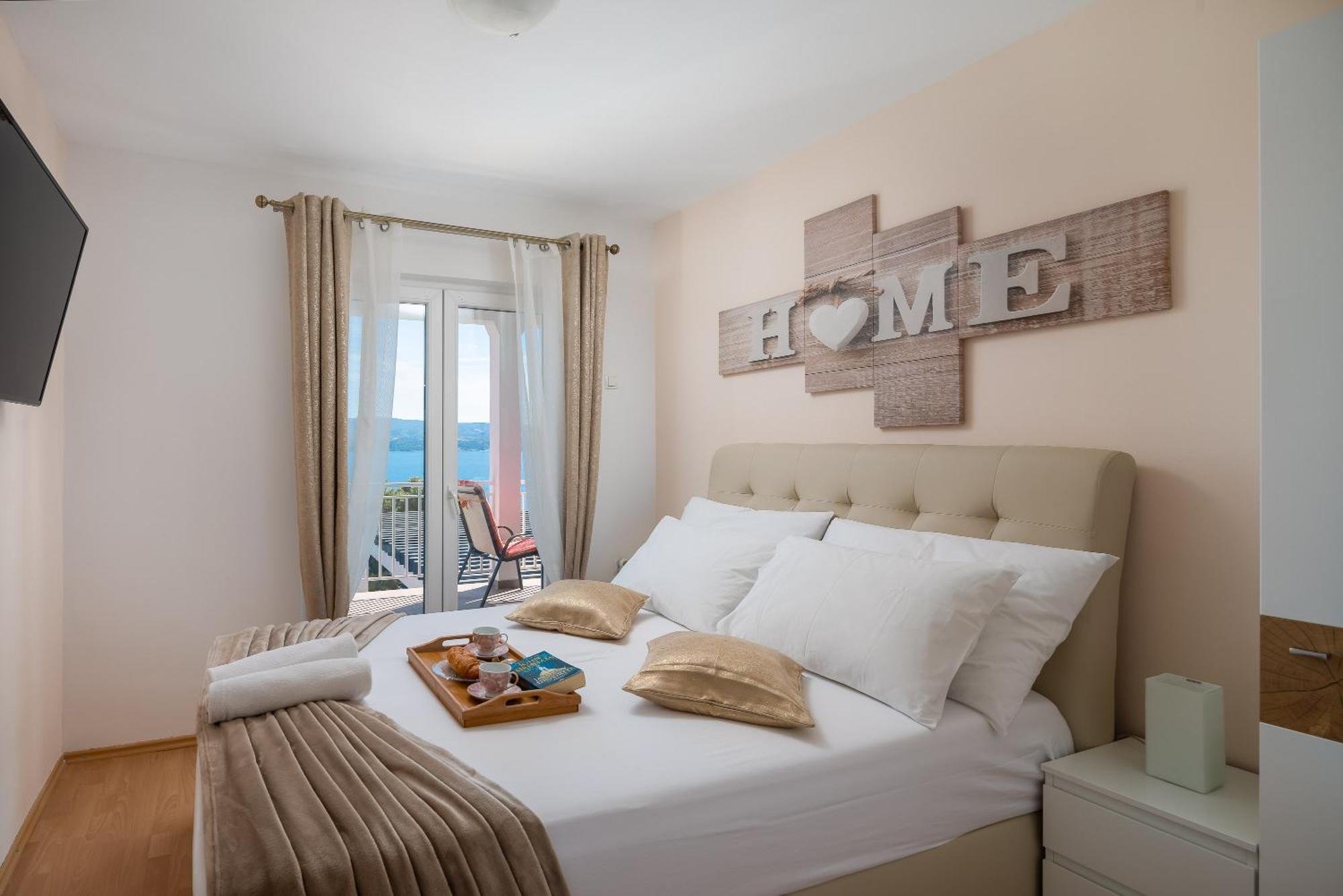 Luxury Seafront Villa With Heated Pool, Jacuzzi, Sea View, 150 M From Beach Stanici Exterior photo